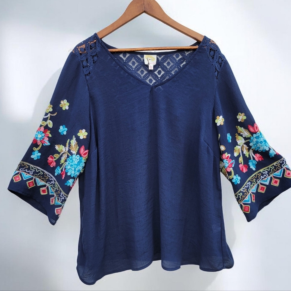 Anthropologie Fig & Flower  Blue Floral Embroidered Women's Asymetrical Top 2X